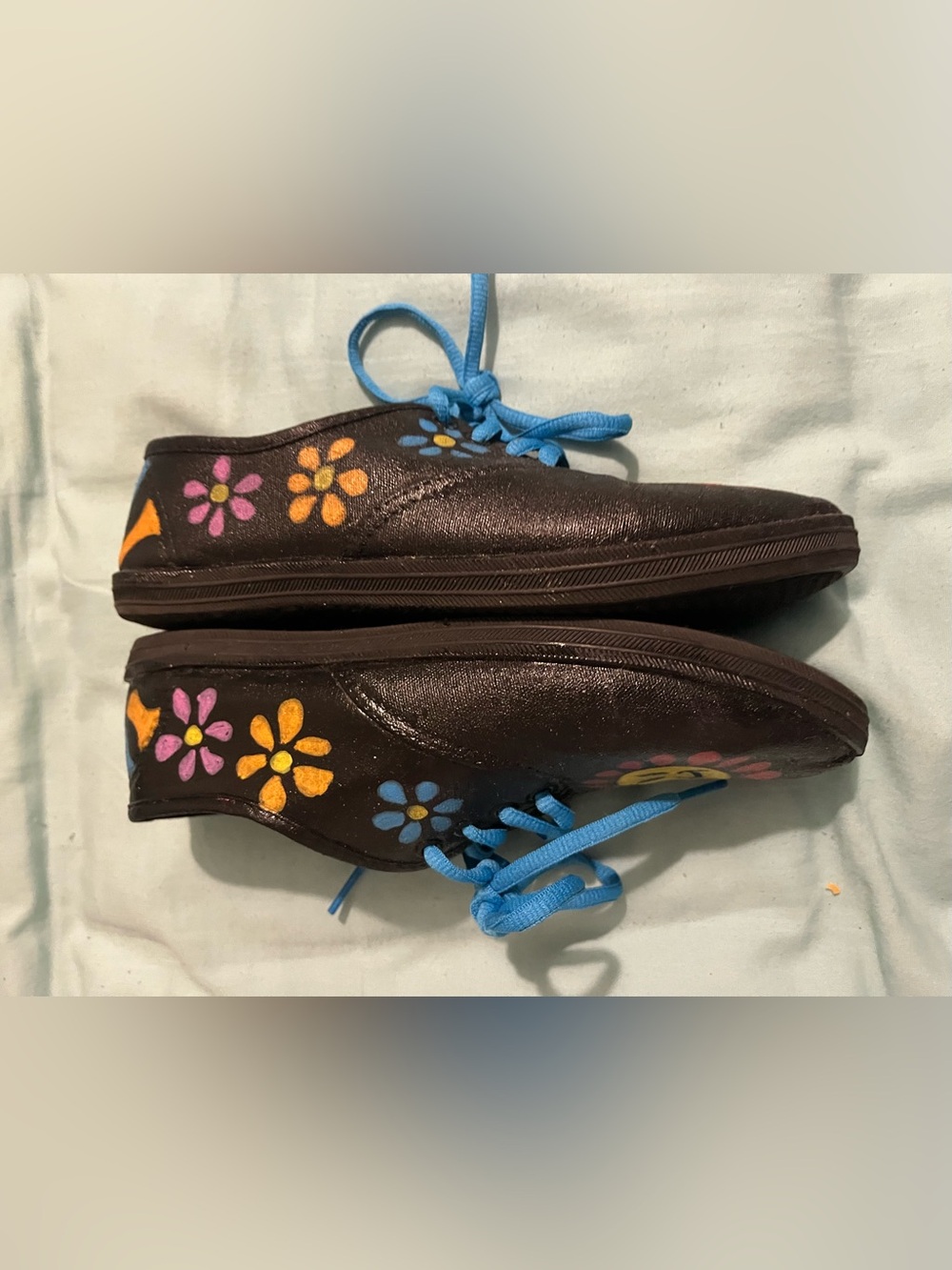 Hand painted Canvas Women’s Shoes - Picture 3 of 4